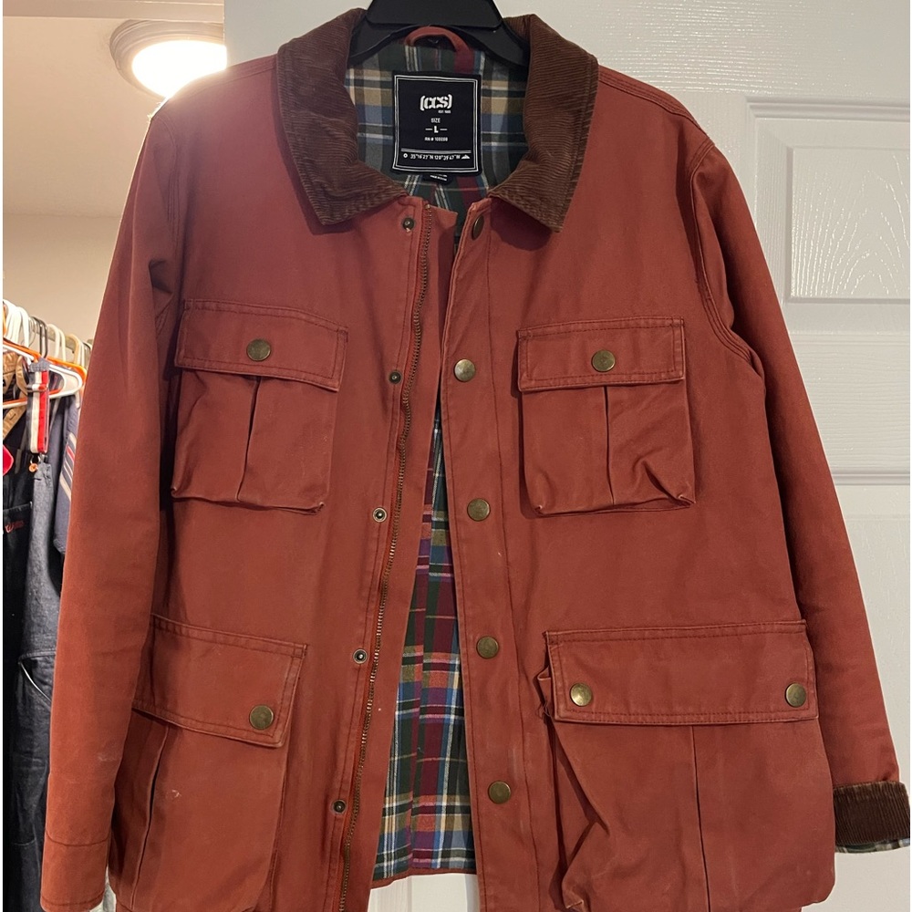 This Tight Lightweight Jacket Is Perfect For A Co… - image 1